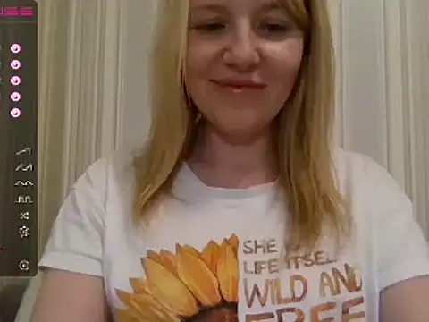 Snapshot of urbadkitty chatting on February 15, 2025, 5:17 pm urbadkitty online show from February 15, 2025, 5:17 pm