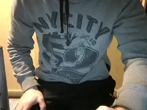 Snapshot of rugbyboy22 chatting on January 7, 2026, 8:47 pm rugbyboy22 online show from January 7, 2026, 8:47 pm