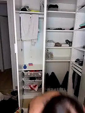 cara mella online show from December 5, 2024, 7:55 pm