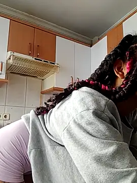 Snapshot of Laanegraofficial_ chatting on October 2, 2025, 11:13 am Laanegraofficial online show from October 2, 2025, 11:13 am