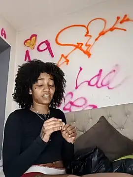 Snapshot of Laanegraofficial_ chatting on March 15, 2025, 7:27 pm Laanegraofficial online show from March 15, 2025, 7:27 pm