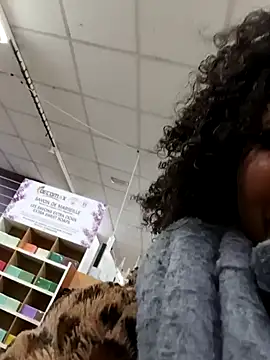 Snapshot of Laanegraofficial_ chatting on January 2, 2025, 7:40 pm Laanegraofficial online show from January 2, 2025, 7:40 pm