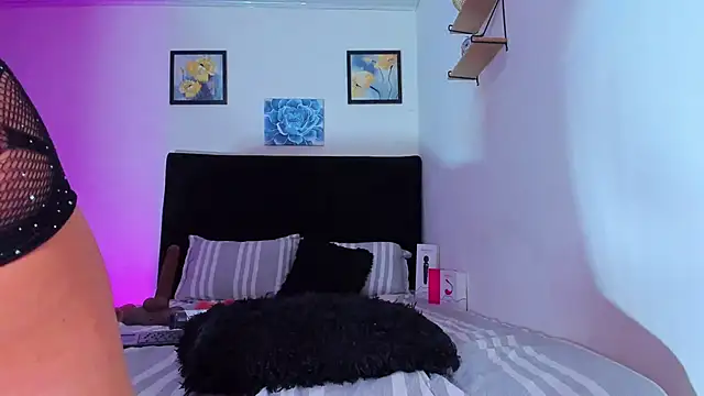 anahidolls online show from October 23, 2025, 12:59 pm