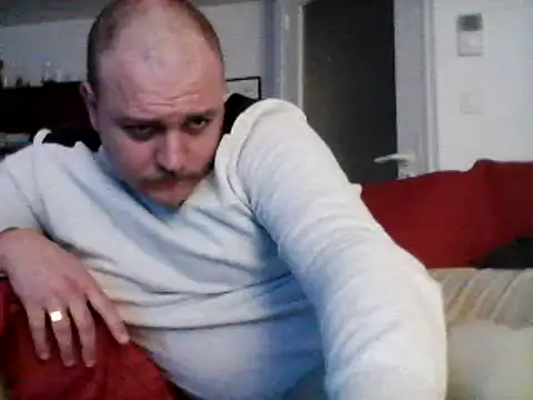 QueueFrenchie online show from December 7, 2024, 3:47 pm