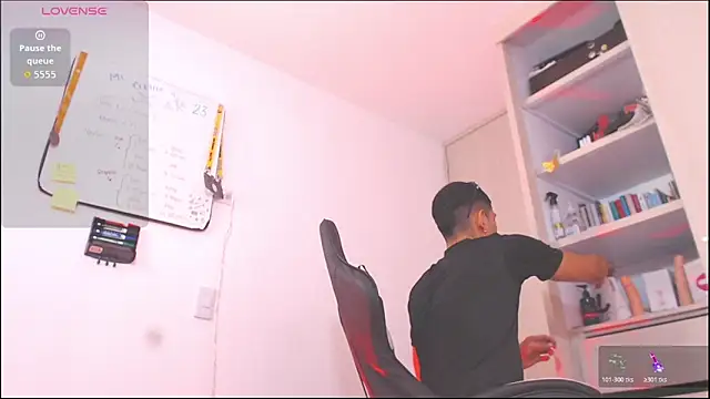 Valerio 20 online show from April 8, 2026, 9:16 pm