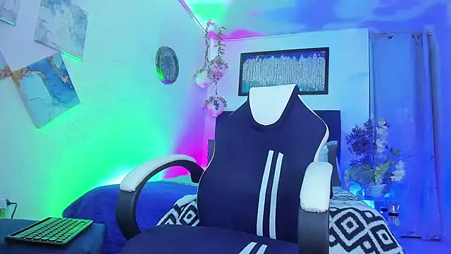 Adil aminn online show from January 14, 2025, 2:22 pm