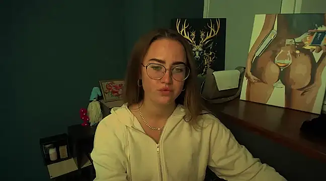 luxie milady online show from January 7, 2025, 1:57 pm