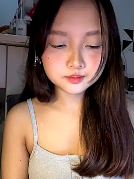 Alice1818 online show from October 27, 2025, 7:20 am