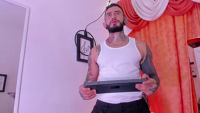 dilan scootk  online show from March 18, 2026, 7:26 pm