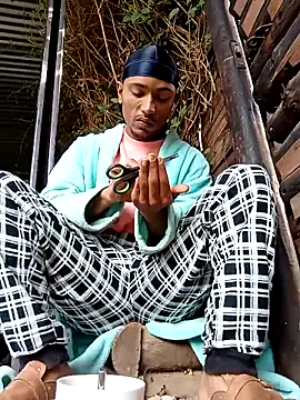 slimmydaddy69 online show from April 19, 2026, 7:53 am