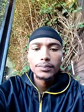 slimmydaddy69 online show from April 28, 2026, 7:24 am