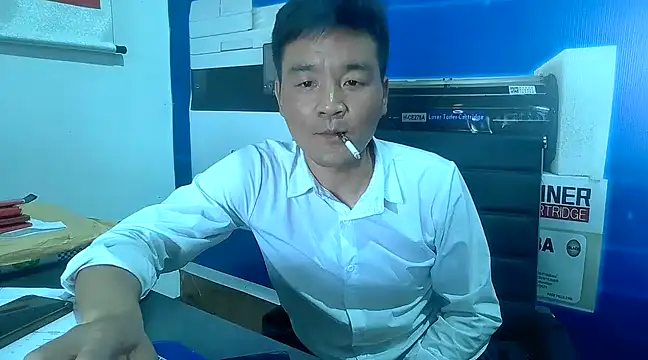 Snapshot of kisstoyousoon2024 chatting on March 15, 2025, 9:19 am kisstoyousoon2024 online show from March 15, 2025, 9:19 am