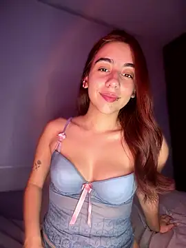 Snapshot of veronicaapink chatting on January 8, 2026, 11:55 pm veronicaapink online show from January 8, 2026, 11:55 pm