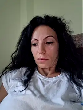 Emmatoo online show from October 8, 2025, 5:42 am