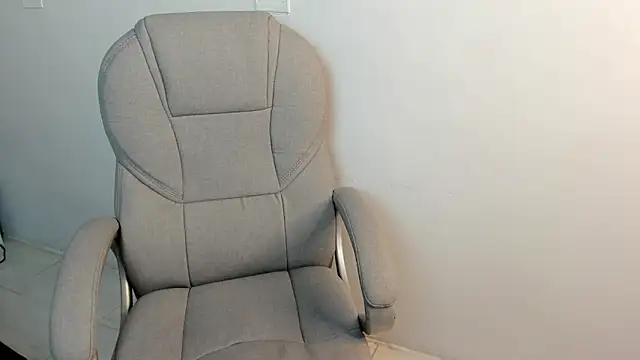 Snapshot of celestica_rose chatting on March 4, 2025, 7:41 am celestica rose online show from March 4, 2025, 7:41 am