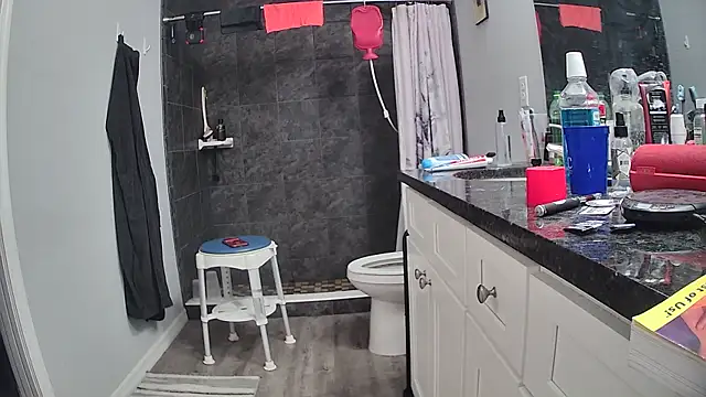 lou63ponce online show from February 27, 2026, 10:42 pm