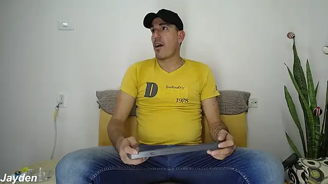 Snapshot of jayydenandjacob chatting on November 24, 2025, 6:52 pm jayydenandjacob online show from November 24, 2025, 6:52 pm