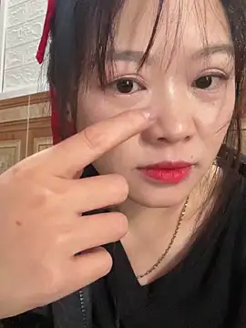 Snapshot of Hellen_111 chatting on October 14, 2025, 3:40 am Hellen 111 online show from October 14, 2025, 3:40 am