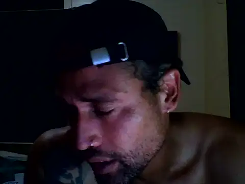 Tomcat1800 online show from February 21, 2025, 11:44 am