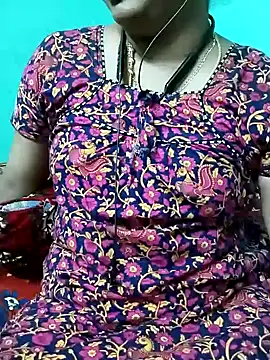 Snapshot of kasmika_kasmika chatting on January 29, 2025, 8:04 pm kasmika kasmika online show from January 29, 2025, 8:04 pm