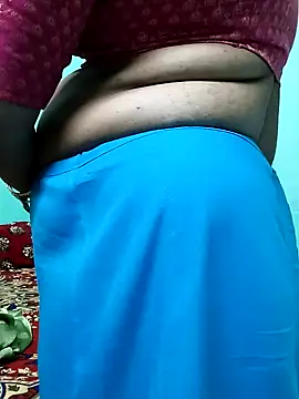 Snapshot of kasmika_kasmika chatting on February 5, 2025, 5:42 pm kasmika kasmika online show from February 5, 2025, 5:42 pm