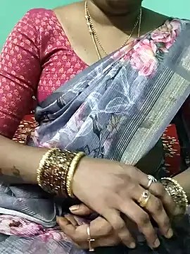 Snapshot of kasmika_kasmika chatting on January 23, 2025, 3:32 pm kasmika kasmika online show from January 23, 2025, 3:32 pm