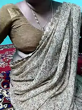 Snapshot of kasmika_kasmika chatting on January 24, 2025, 4:28 pm kasmika kasmika online show from January 24, 2025, 4:28 pm