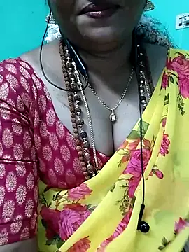 Snapshot of kasmika_kasmika chatting on February 20, 2025, 5:52 pm kasmika kasmika online show from February 20, 2025, 5:52 pm