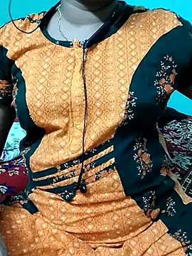 Snapshot of kasmika_kasmika chatting on February 16, 2025, 8:22 pm kasmika kasmika online show from February 16, 2025, 8:22 pm