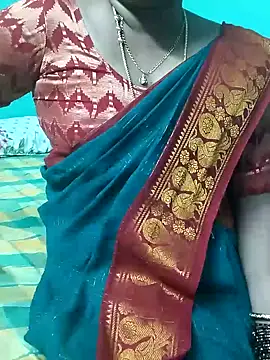 Snapshot of kasmika_kasmika chatting on January 12, 2025, 4:18 pm kasmika kasmika online show from January 12, 2025, 4:18 pm