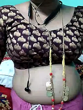 Snapshot of kasmika_kasmika chatting on December 25, 2024, 7:13 pm kasmika kasmika online show from December 25, 2024, 7:13 pm