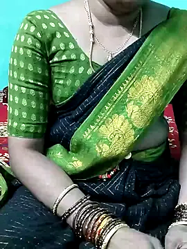 Snapshot of kasmika_kasmika chatting on January 28, 2025, 5:35 pm kasmika kasmika online show from January 28, 2025, 5:35 pm