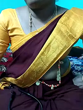 Snapshot of kasmika_kasmika chatting on January 8, 2025, 7:03 pm kasmika kasmika online show from January 8, 2025, 7:03 pm