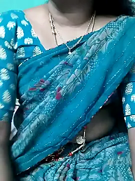 Snapshot of kasmika_kasmika chatting on December 22, 2024, 7:33 am kasmika kasmika online show from December 22, 2024, 7:33 am