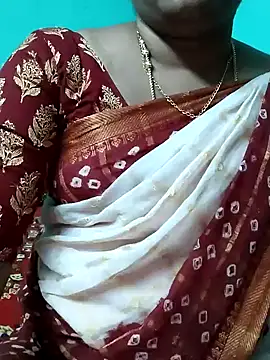 Snapshot of kasmika_kasmika chatting on February 10, 2025, 3:32 pm kasmika kasmika online show from February 10, 2025, 3:32 pm