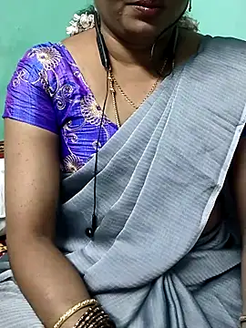 Snapshot of kasmika_kasmika chatting on February 14, 2025, 4:09 pm kasmika kasmika online show from February 14, 2025, 4:09 pm