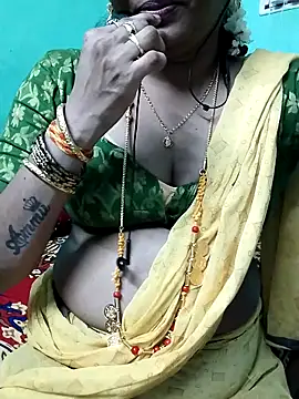 Snapshot of kasmika_kasmika chatting on March 17, 2025, 7:58 pm kasmika kasmika online show from March 17, 2025, 7:58 pm