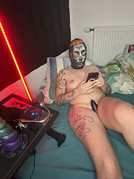 SaihtamX online show from February 8, 2026, 9:23 pm