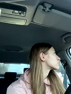 Snapshot of KateRedgar chatting on November 13, 2025, 7:01 am KateRedgar online show from November 13, 2025, 7:01 am