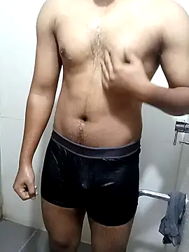 Snapshot of hottboy_39 chatting on January 6, 2025, 11:29 am hottboy 39 online show from January 6, 2025, 11:29 am