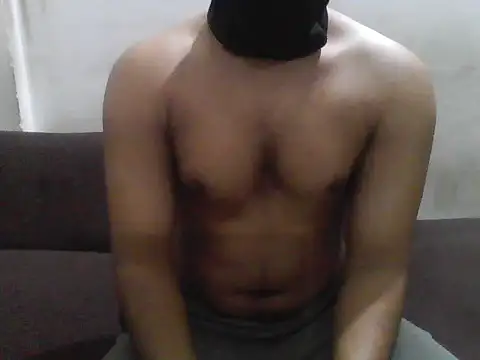 Snapshot of hottboy_39 chatting on January 6, 2026, 6:50 am hottboy 39 online show from January 6, 2026, 6:50 am