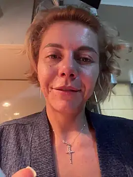 tanyagrey online show from November 6, 2025, 7:23 am