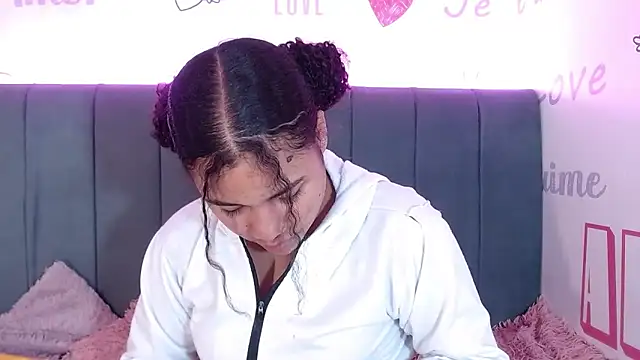 KittyBrookex online show from September 10, 2025, 2:38 pm