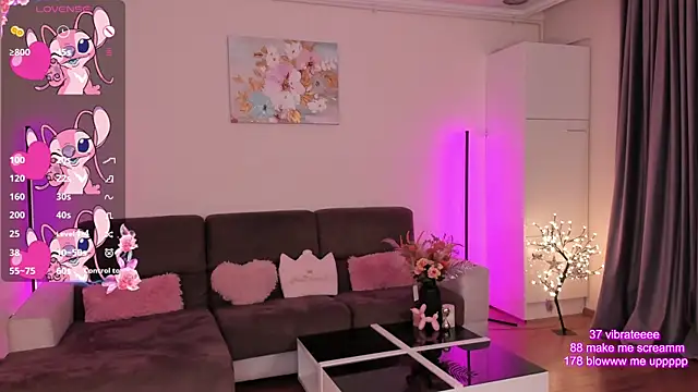 Snapshot of SweetAmeliaaa chatting on December 18, 2025, 9:18 pm SweetAmeliaaa online show from December 18, 2025, 9:18 pm