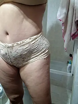 lamorbosa37 online show from February 23, 2026, 1:12 pm