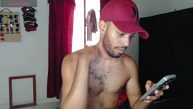 Snapshot of colinbrown chatting on July 4, 2026, 3:05 pm colinbrown online show from July 4, 2026, 3:05 pm