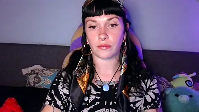 Snapshot of Marcelinegoddess chatting on October 3, 2025, 2:48 am Marcelinegoddess online show from October 3, 2025, 2:48 am