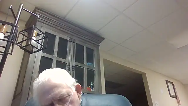 bootlegmanz online show from April 8, 2026, 7:48 pm