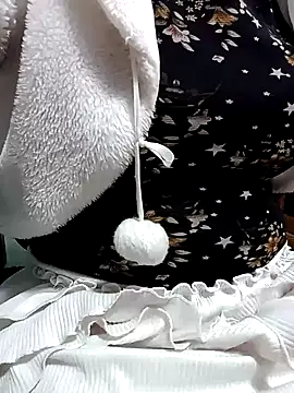 Snapshot of Tuo8702 chatting on March 18, 2025, 5:33 pm Tuo8702 online show from March 18, 2025, 5:33 pm