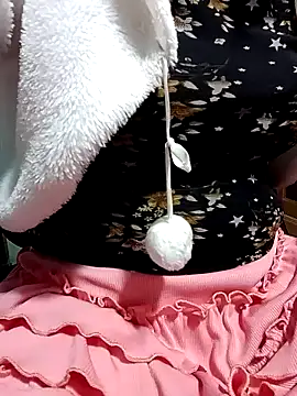 Snapshot of Tuo8702 chatting on March 21, 2025, 9:45 pm Tuo8702 online show from March 21, 2025, 9:45 pm